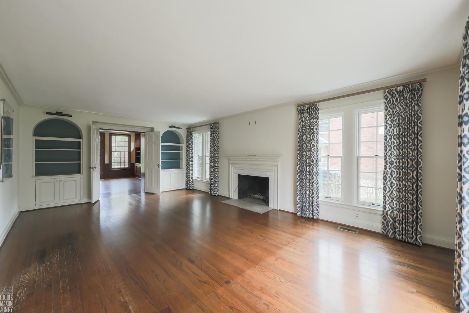 92 Moran Road Grosse Pointe, MI 48236 - Photo 6 of 54 50172882-2f36d088-3186-4aff-afa0-ffd878b4bfc8.JPG