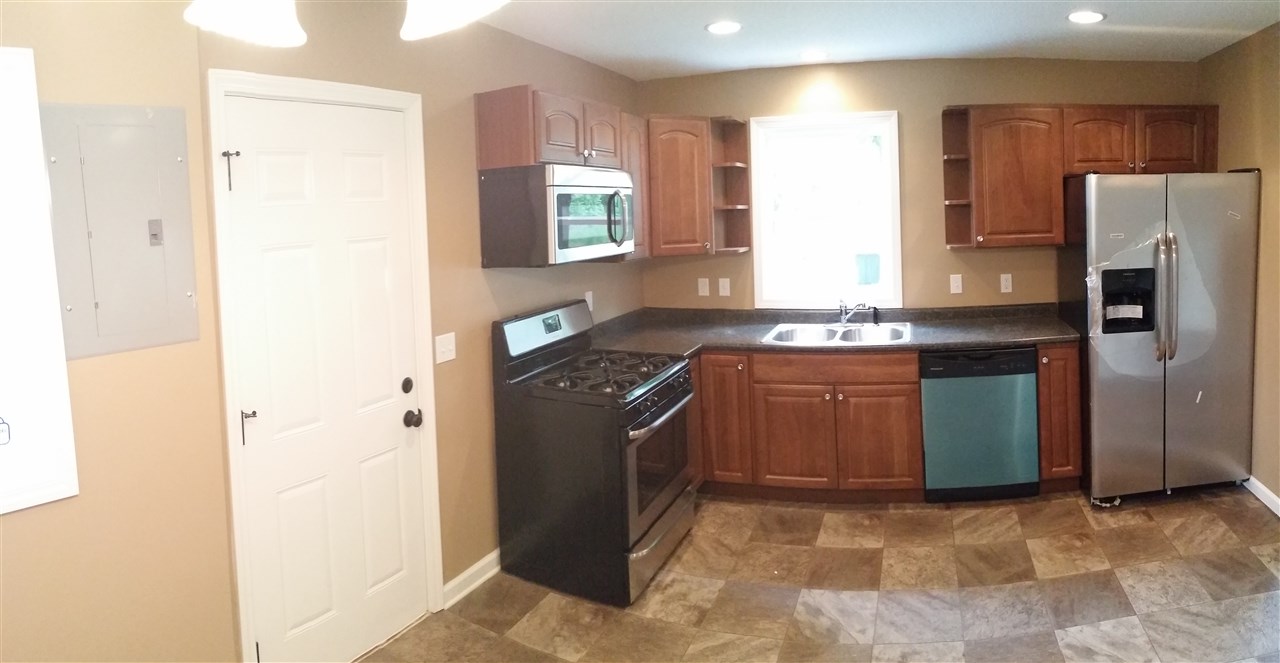 4432 Reed Street Fort Wayne, IN 46806 - Photo 3 of 7 Gallery Image 3