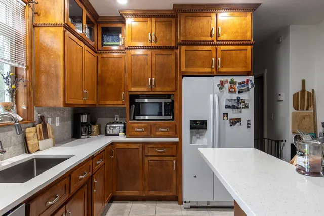 $419,999 | 180 East River Drive, De Pere, WI 54115