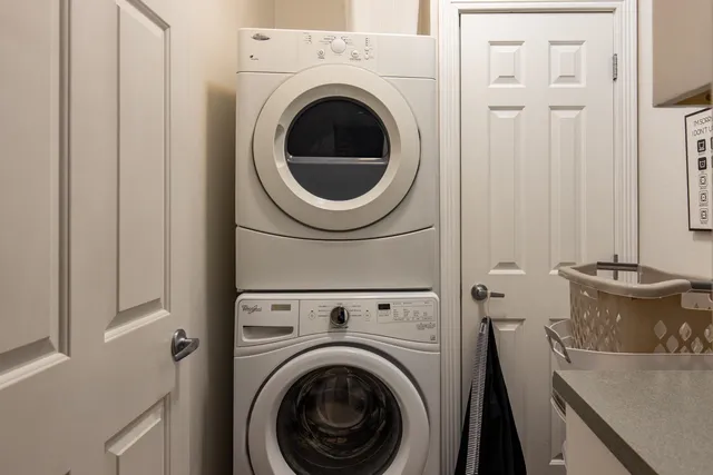 $419,999 | 180 East River Drive, De Pere, WI 54115