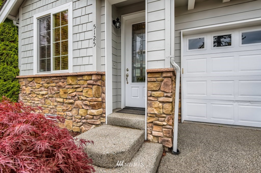 5125 153rd Place Southwest Edmonds, WA 98026 - Photo 2 of 28 Gallery Image 2