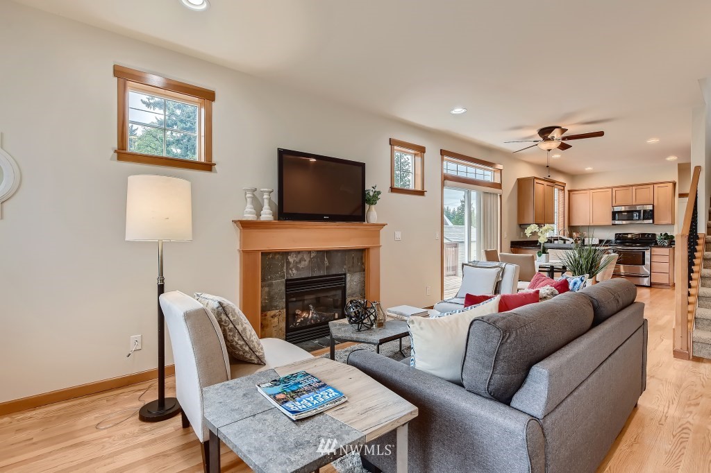 5125 153rd Place Southwest Edmonds, WA 98026 - Photo 3 of 28 Gallery Image 3