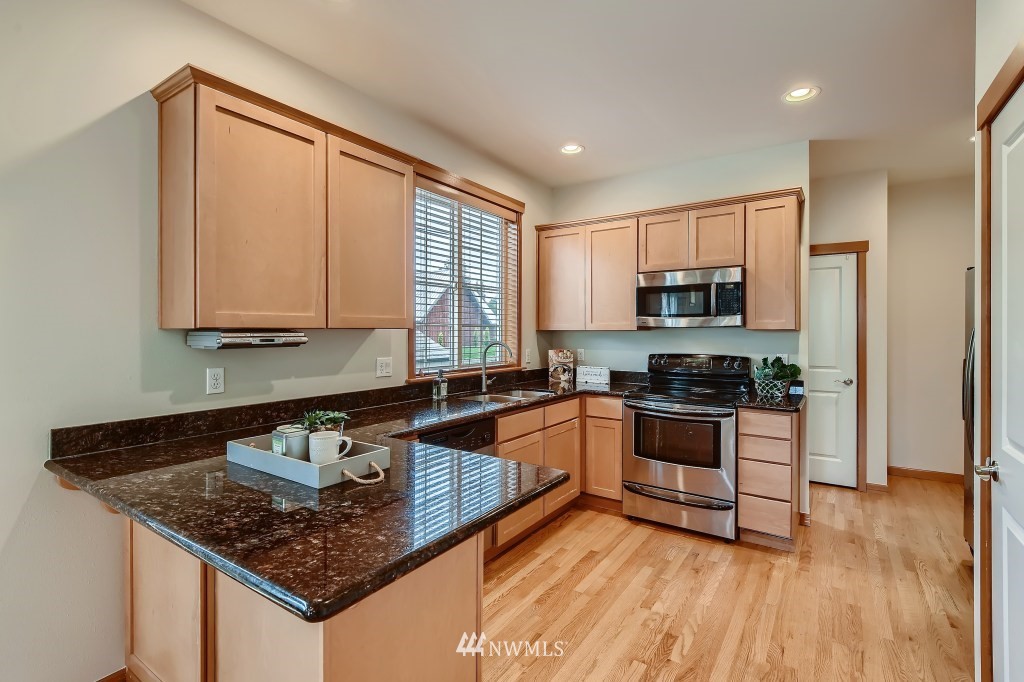 5125 153rd Place Southwest Edmonds, WA 98026 - Photo 7 of 28 Gallery Image 7
