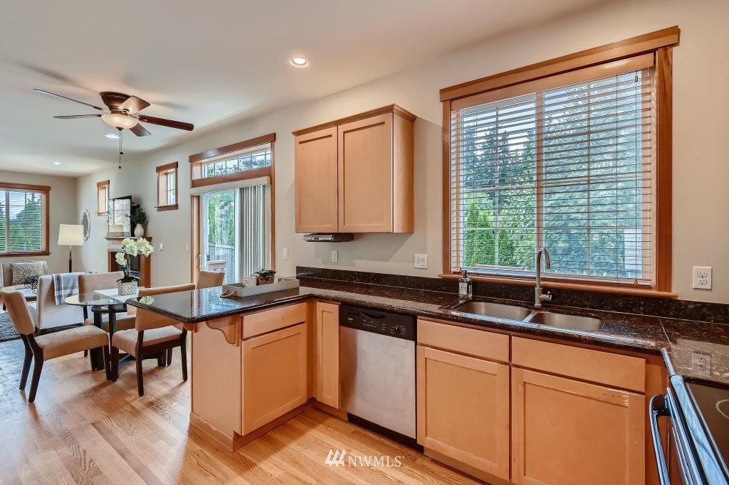 5125 153rd Place Southwest Edmonds, WA 98026 - Photo 8 of 28 Gallery Image 8