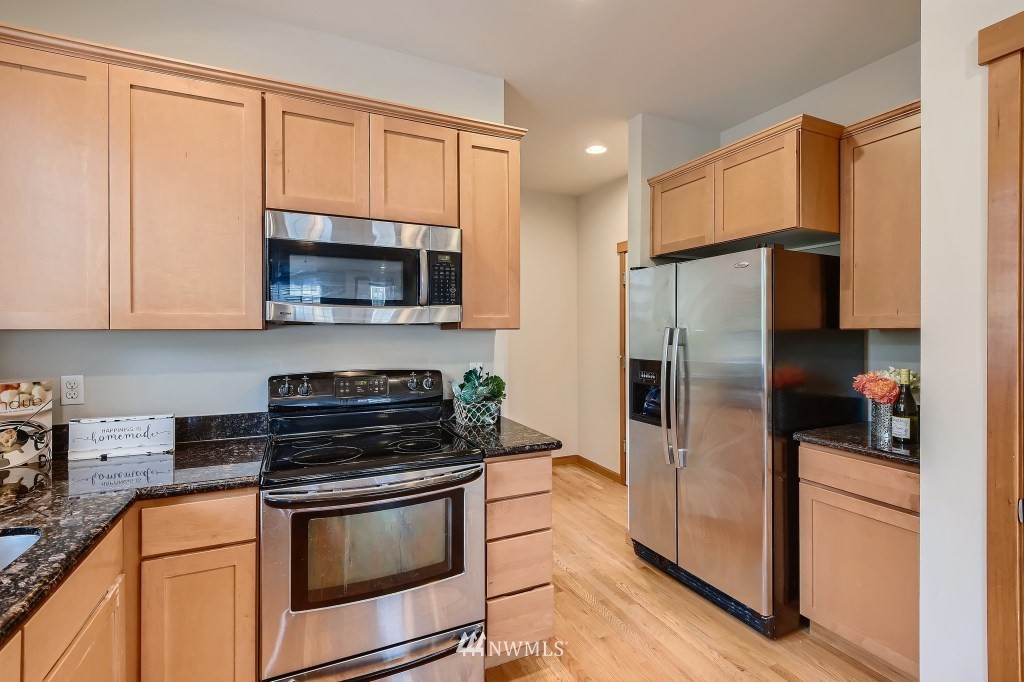5125 153rd Place Southwest Edmonds, WA 98026 - Photo 9 of 28 Gallery Image 9