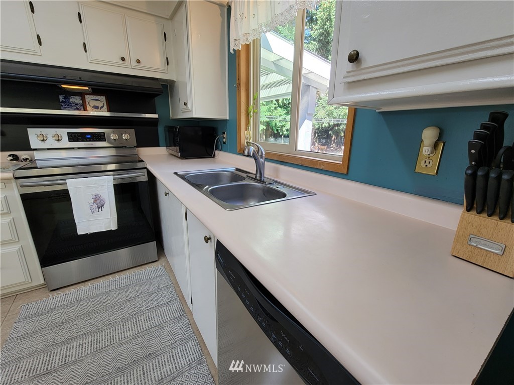 312 Gehrke Road Port Angeles, WA 98362 - Photo 11 of 34 Gallery Image 11