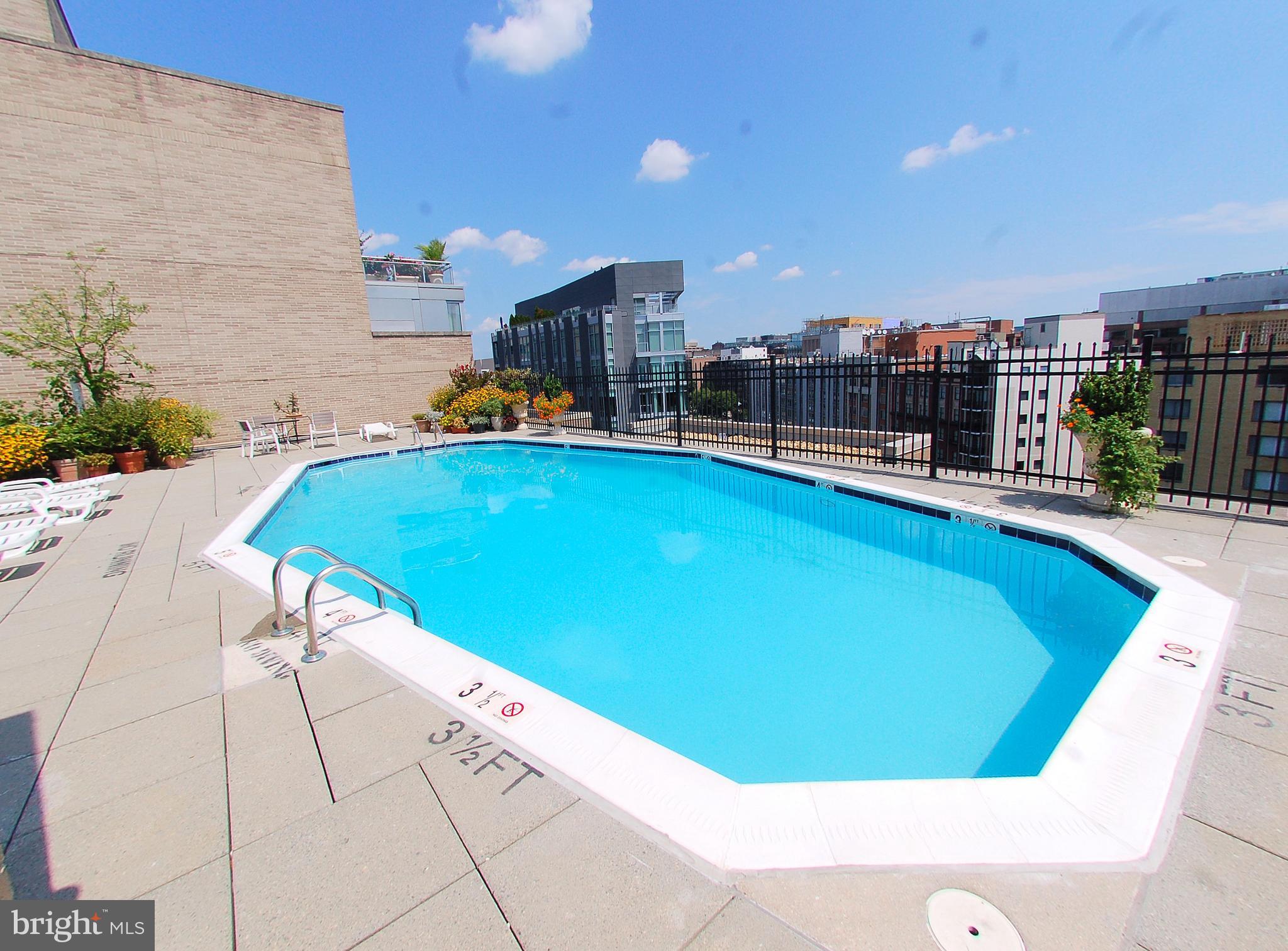 2201 L Street Northwest, Unit 411 Washington, DC 20037 - Photo 2 of 8