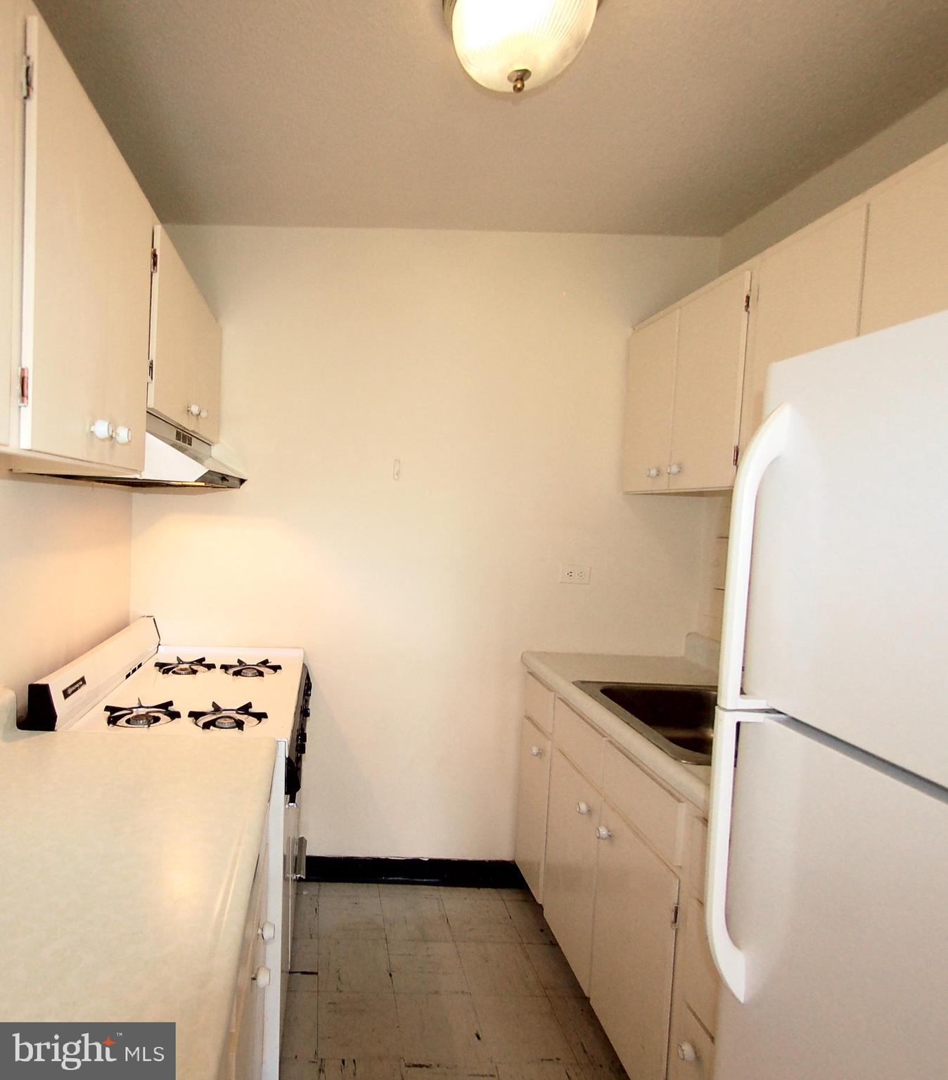 2201 L Street Northwest, Unit 411 Washington, DC 20037 - Photo 5 of 8