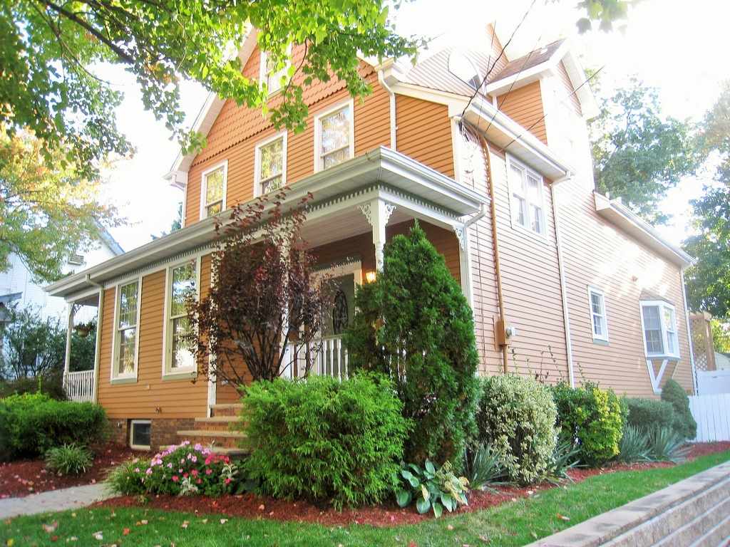 93 West Newell Avenue Rutherford, NJ 07070 - Photo 1 of 1 Gallery Image 1