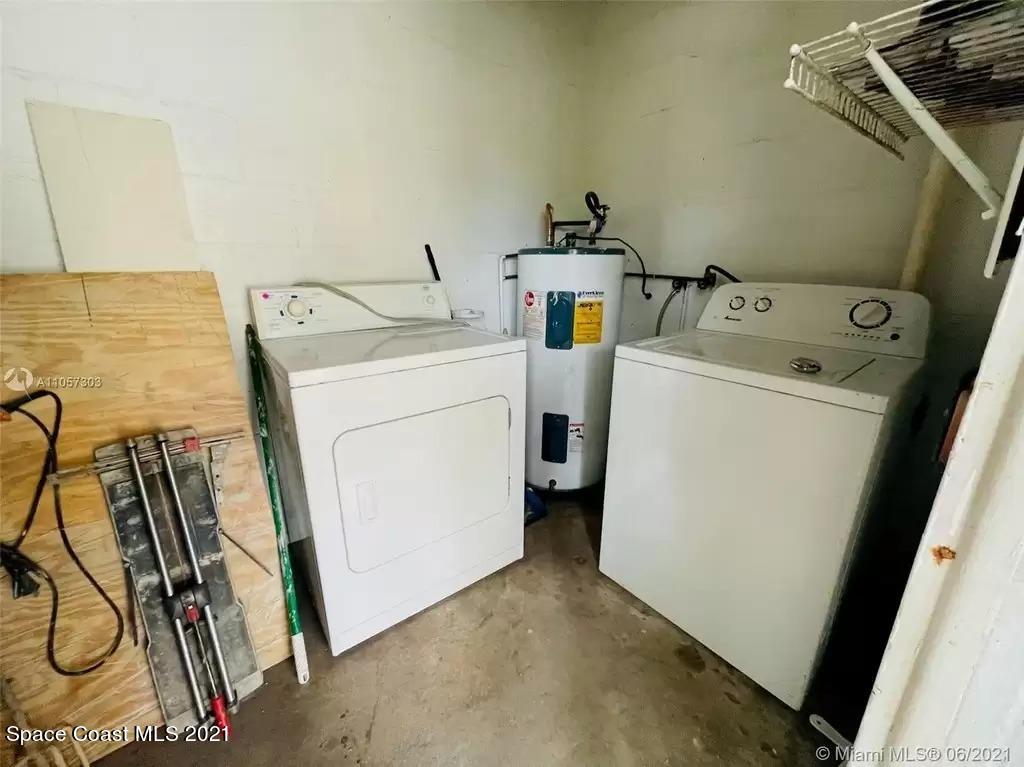 2419 Clearlake Road Cocoa, FL 32922 - Photo 25 of 27 laundry room