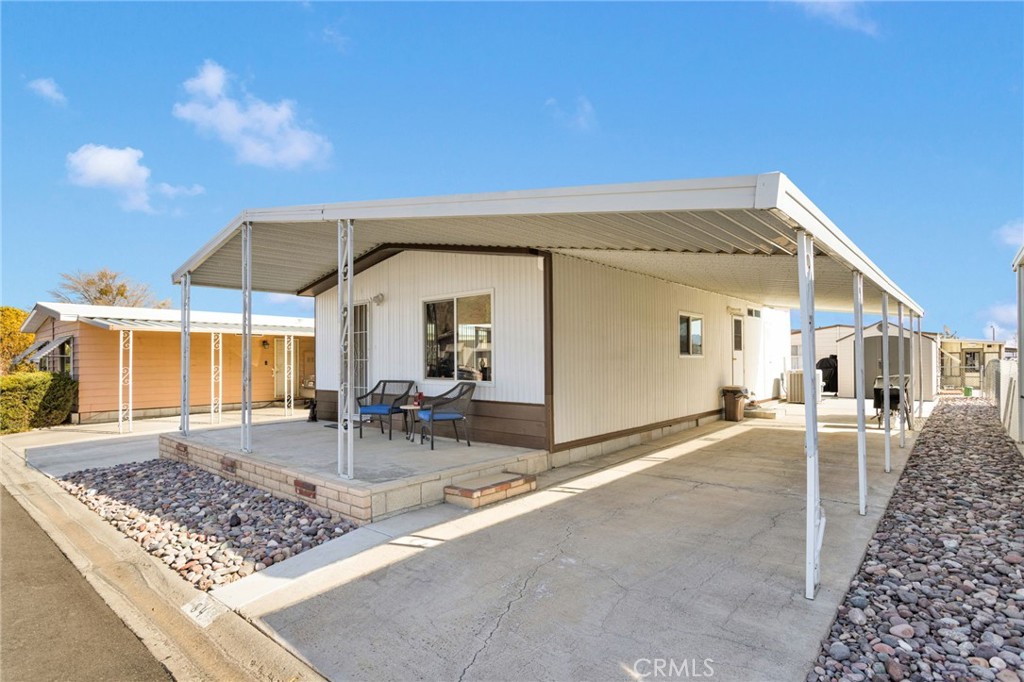 20683 Waalew Road, Unit B84 Apple Valley, CA 92307 - Photo 2 of 39