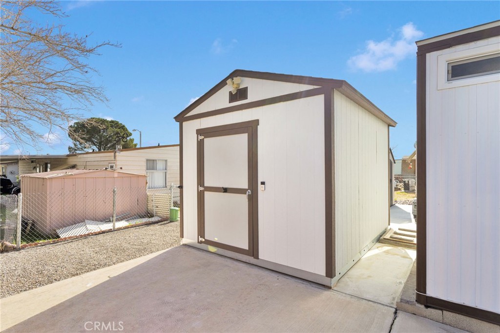 20683 Waalew Road, Unit B84 Apple Valley, CA 92307 - Photo 29 of 39 Shed #1