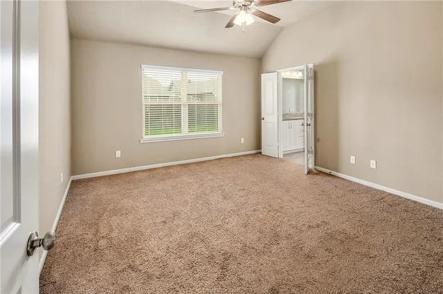 $2,000 | 2027 Stubbs Drive, Bryan, TX 77807