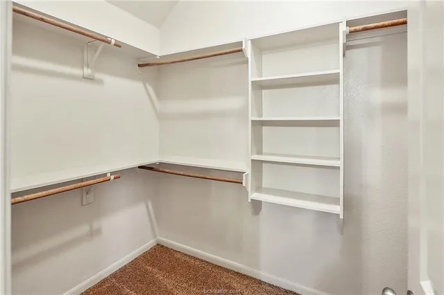 $2,000 | 2027 Stubbs Drive, Bryan, TX 77807