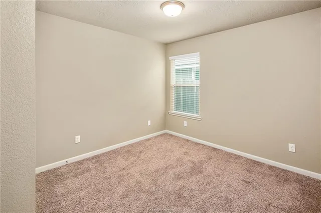 $2,000 | 2027 Stubbs Drive, Bryan, TX 77807