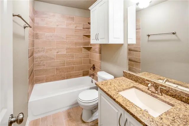 $2,000 | 2027 Stubbs Drive, Bryan, TX 77807