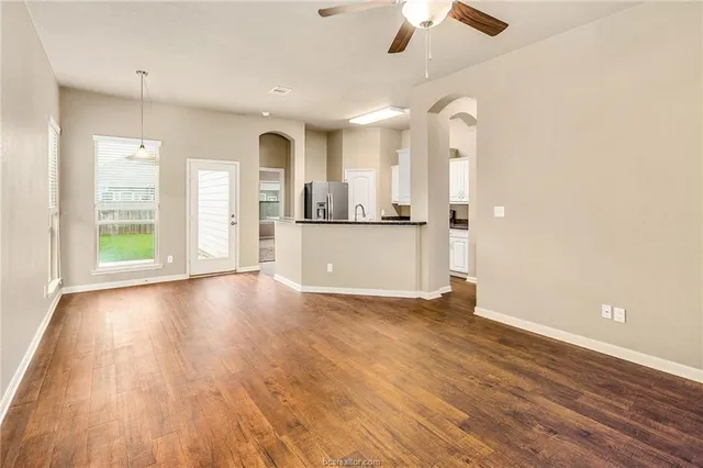 $2,000 | 2027 Stubbs Drive, Bryan, TX 77807