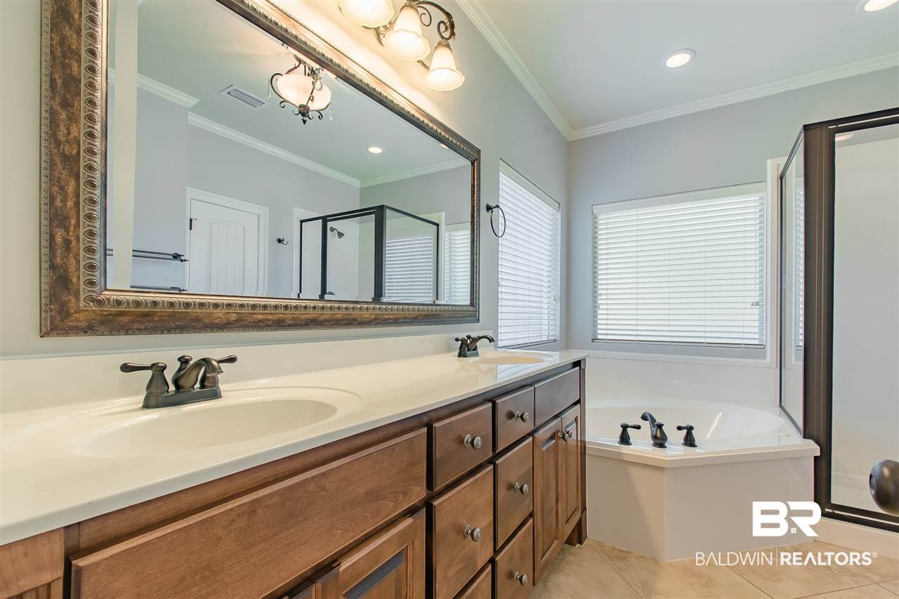 3235 McRae Drive Mobile, AL 36695 - Photo 19 of 32 Master Bath