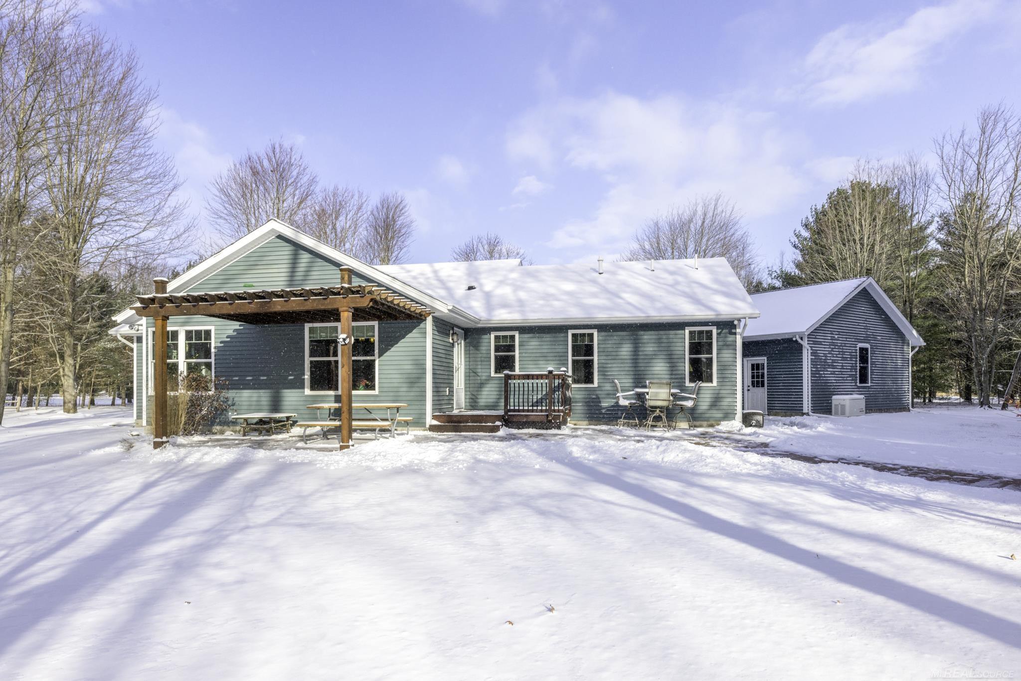 7194 Walding Road Lexington, MI 48450 - Photo 6 of 67 50162614-142f06bf-8158-40a8-a20a-15d884762b41.JPG