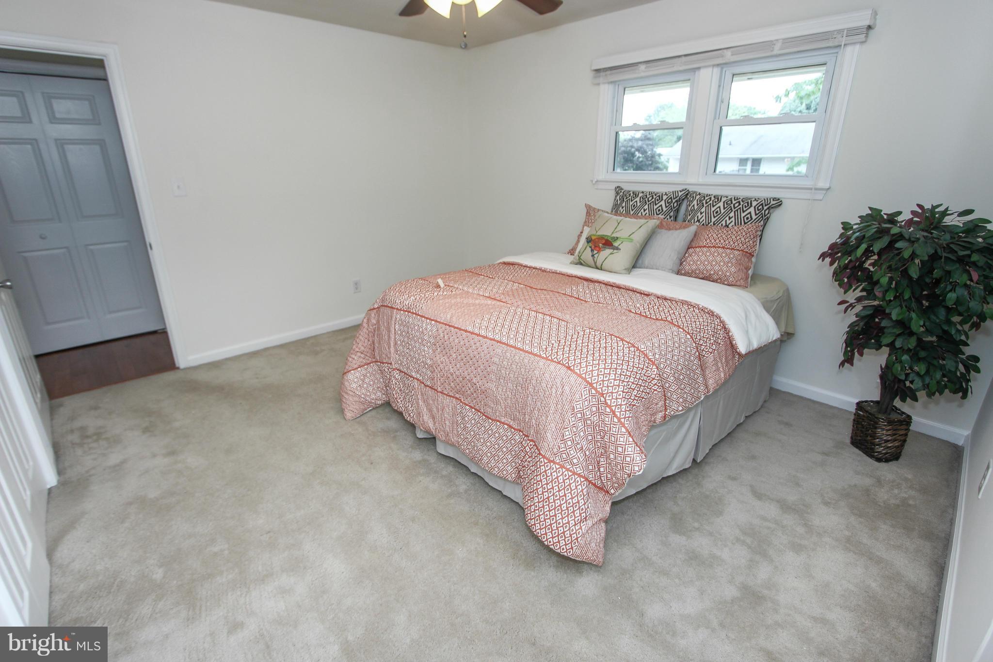 7430 Northrop Road Alexandria, VA 22306 - Photo 12 of 30 Bedroom
