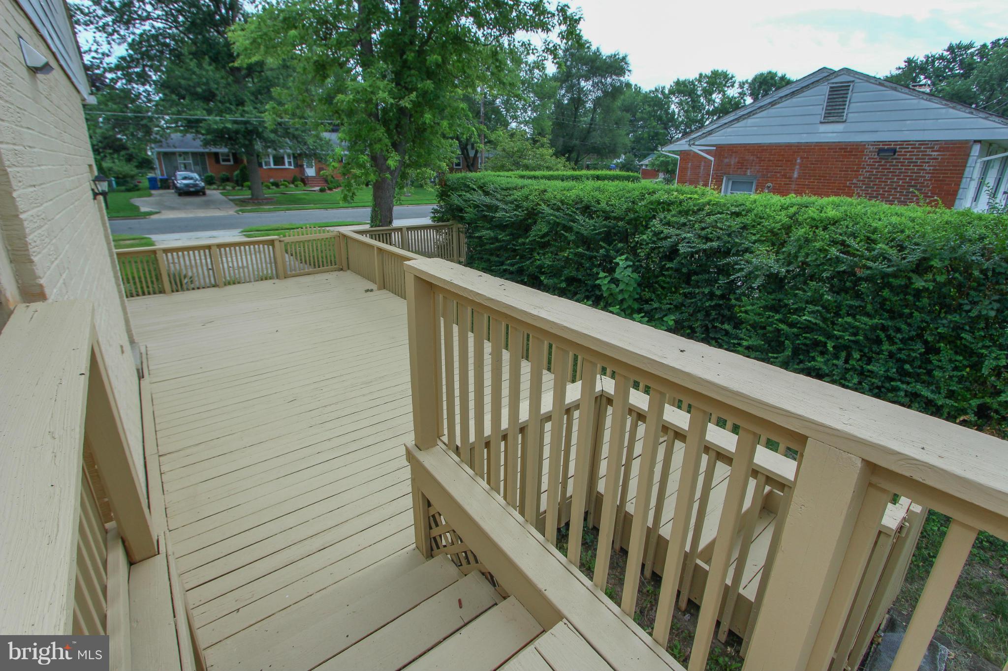 7430 Northrop Road Alexandria, VA 22306 - Photo 26 of 30 Exterior (Rear)