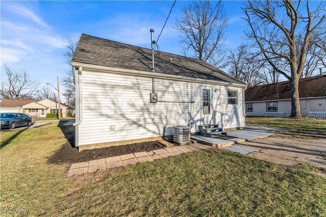 296 Fairfax Road Vermilion, OH 44089 - Photo 6 of 50 Gallery Image 6