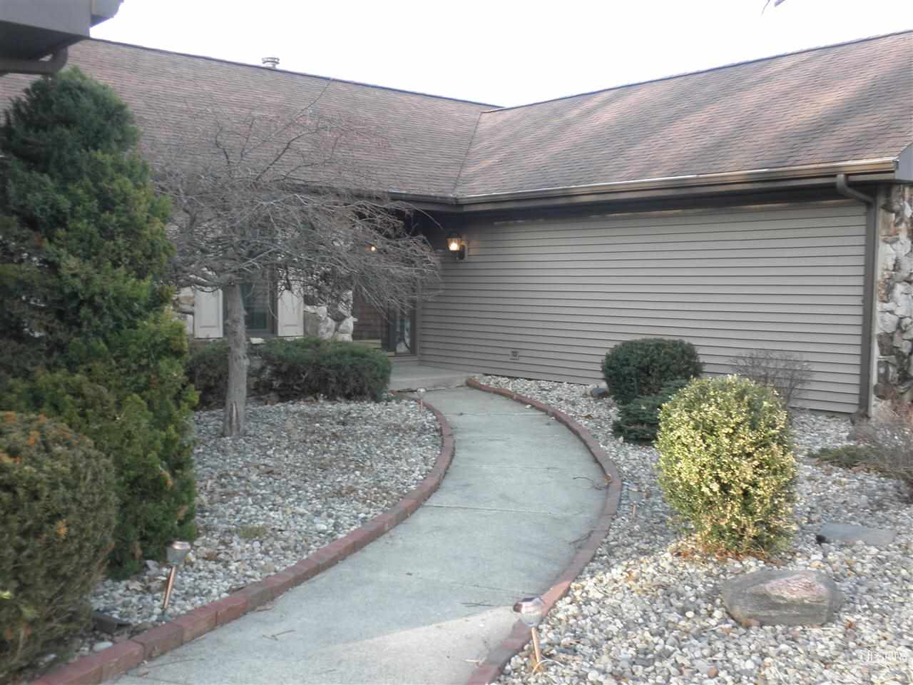 12118 Amber Ridge Drive Fort Wayne, IN 46814 - Photo 3 of 30 Gallery Image 3