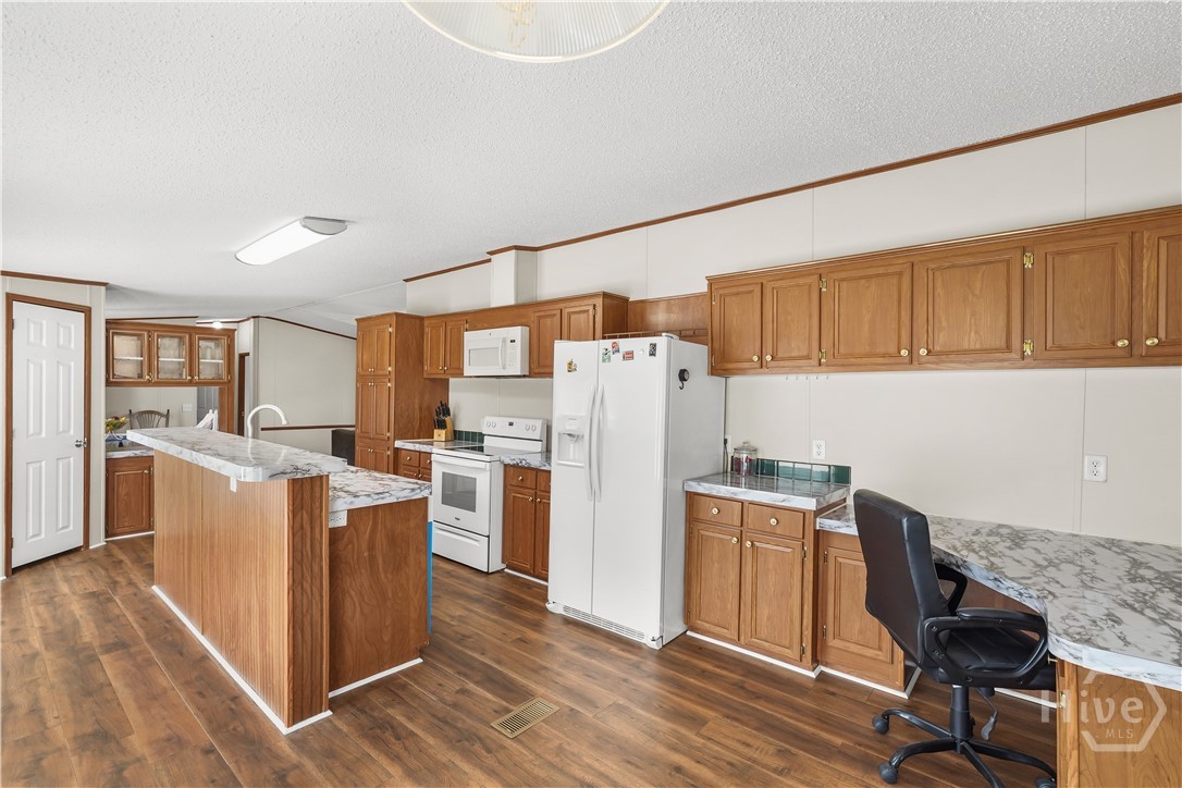 1298 Lee Road Pembroke, GA 31321 - Photo 11 of 32