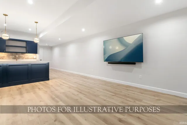 $799,999 | 1243 Echoes Circle, South Bend, IN 46617