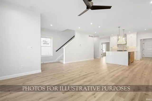 $799,999 | 1243 Echoes Circle, South Bend, IN 46617