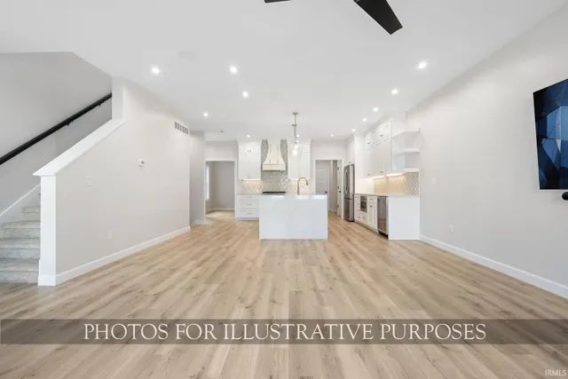 $799,999 | 1243 Echoes Circle, South Bend, IN 46617