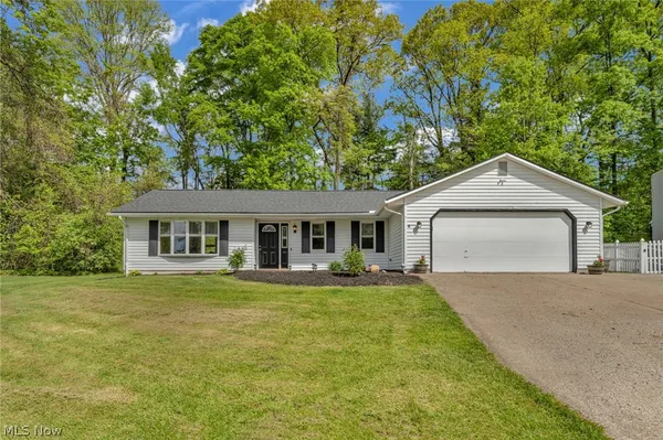 $260,000 | 130 Graybark Lane, Amherst, OH 44001