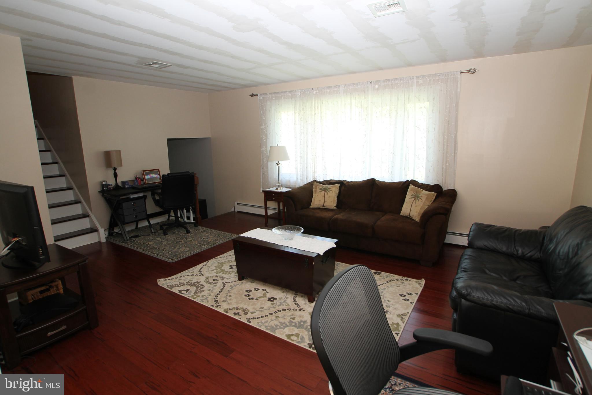 3441 Baldwin Road Huntingdon Valley, PA 19006 - Photo 11 of 32 Gallery Image 11