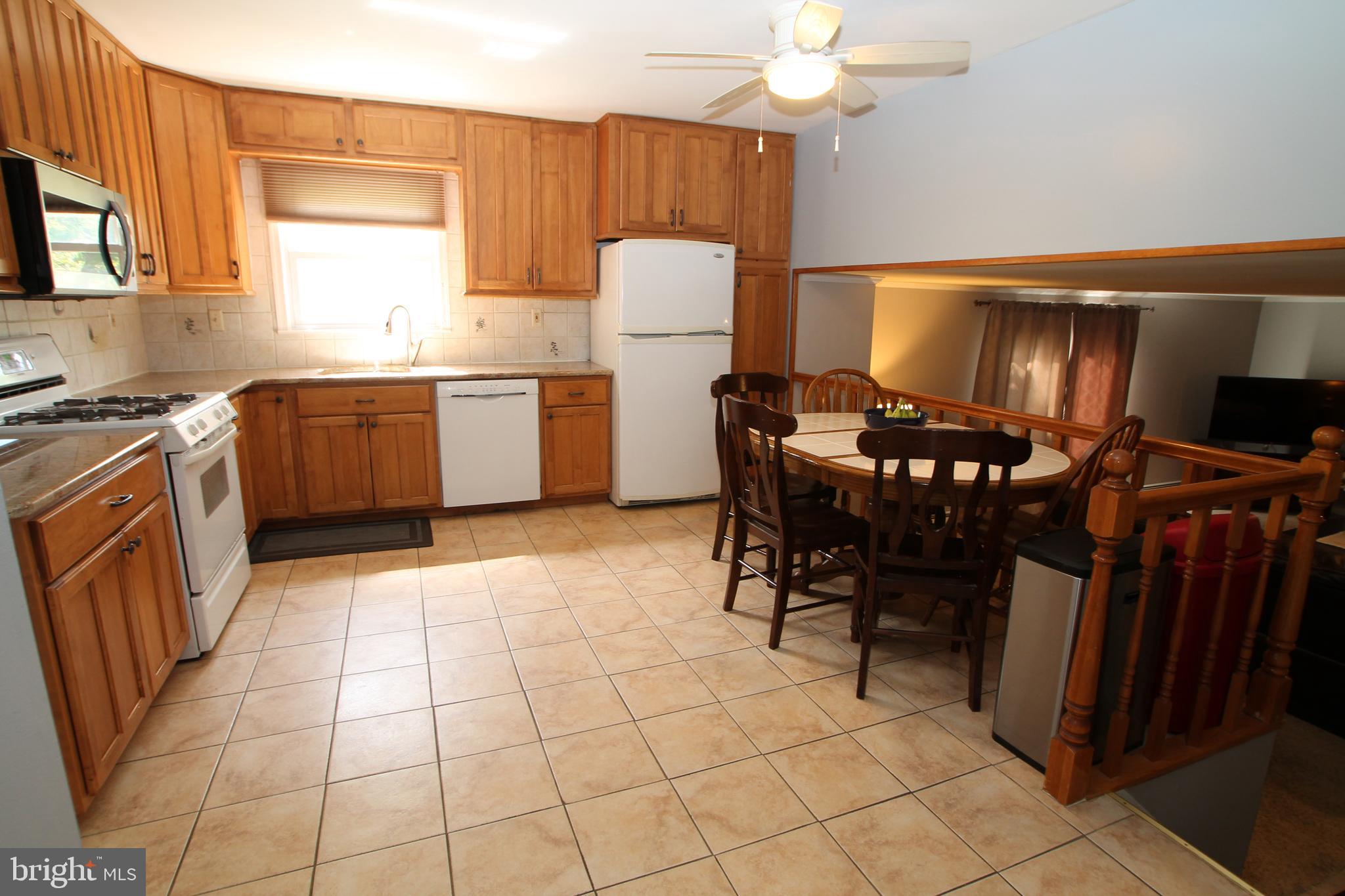 3441 Baldwin Road Huntingdon Valley, PA 19006 - Photo 6 of 32 Gallery Image 6