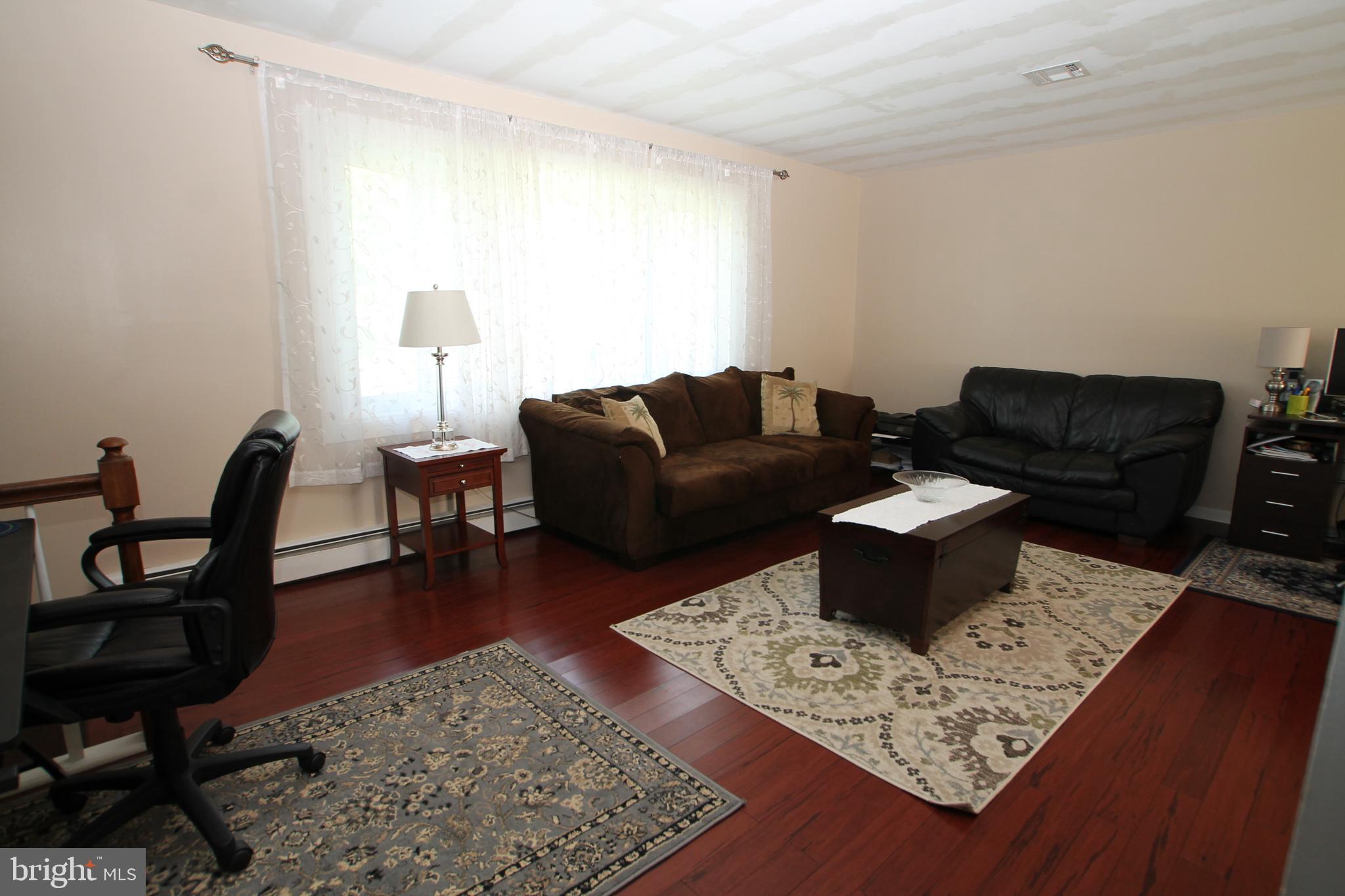 3441 Baldwin Road Huntingdon Valley, PA 19006 - Photo 10 of 32 Gallery Image 10