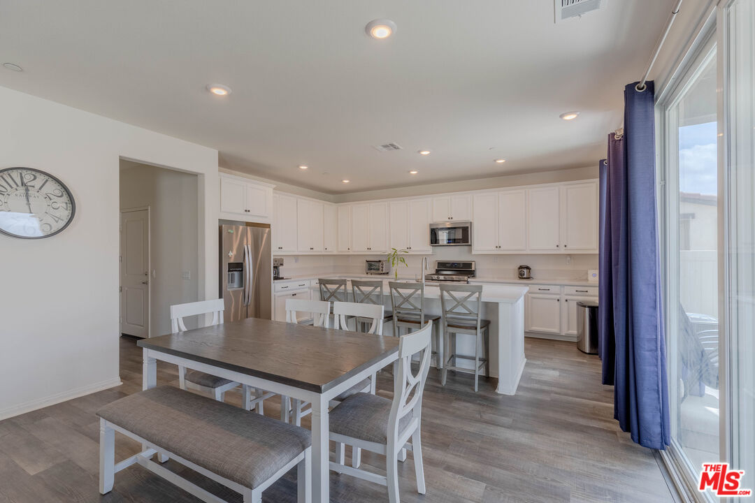 30135 Old Road Menifee, CA 92584 - Photo 10 of 36 Gallery Image 10