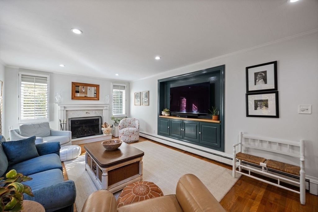 37 Pioneer Road Hingham, MA 02043 - Photo 10 of 37 Gallery Image 10