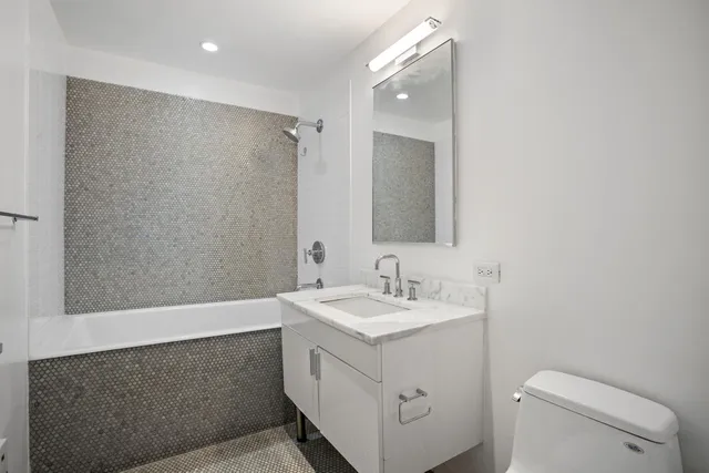 $9,000 | 300 East 79th Street, Unit 5C | Upper East Side