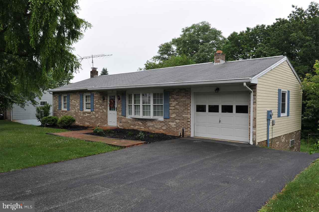 35 Washington Road New Freedom, PA 17349 - Photo 3 of 17 Gallery Image 3
