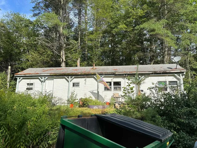 $74,900 | 290 Monadnock Street, Troy, NH 03465