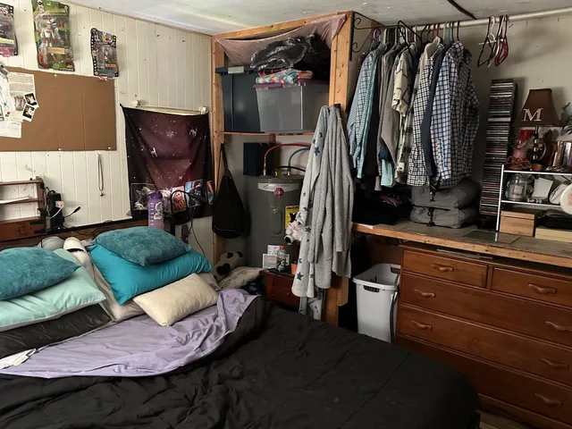 $74,900 | 290 Monadnock Street, Troy, NH 03465