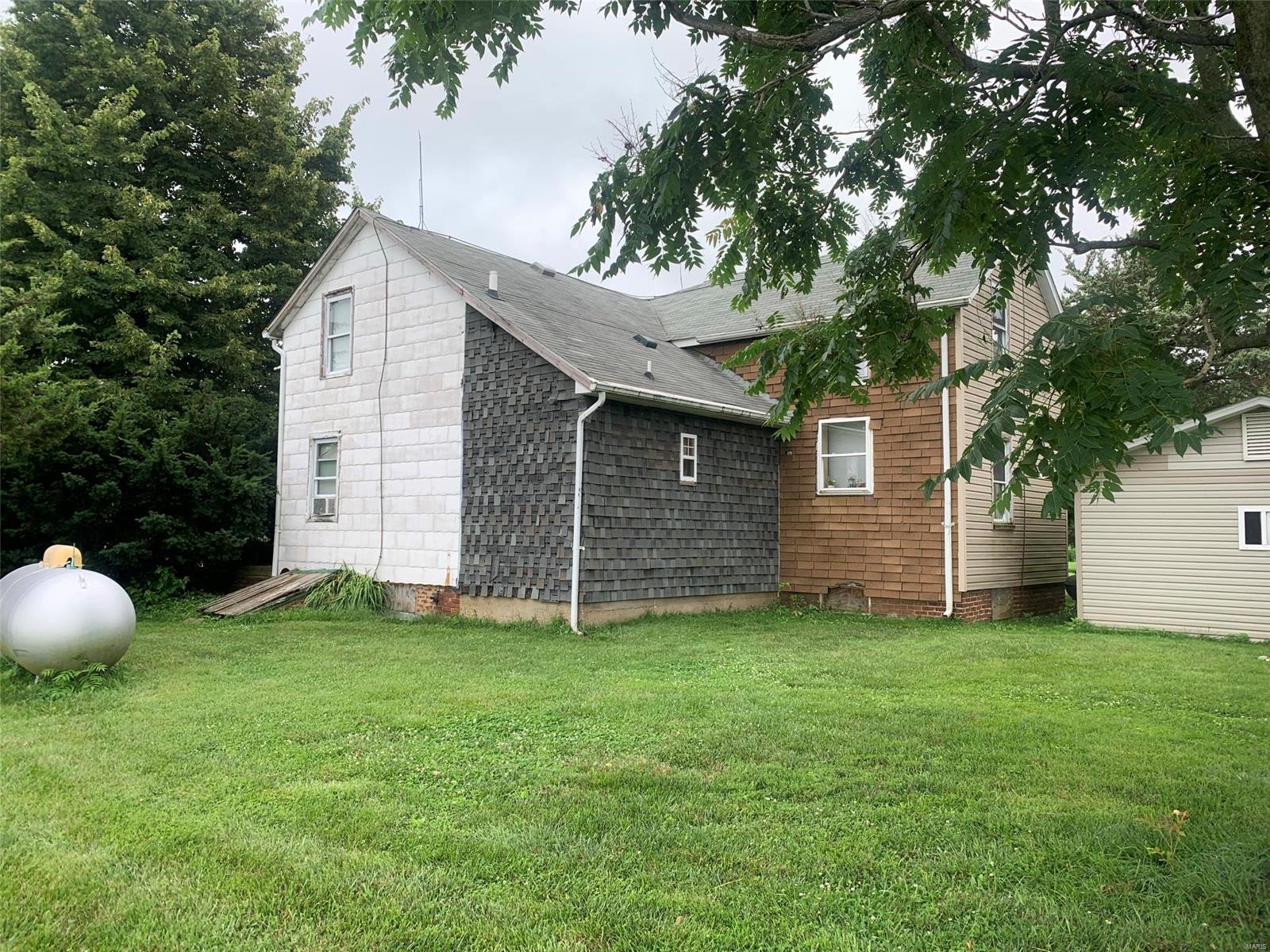 22252 Ruschaupt Road Mount Olive, IL 62069 - Photo 12 of 21 Gallery Image 12