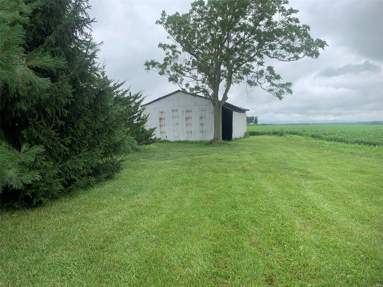 22252 Ruschaupt Road Mount Olive, IL 62069 - Photo 16 of 21 Gallery Image 16