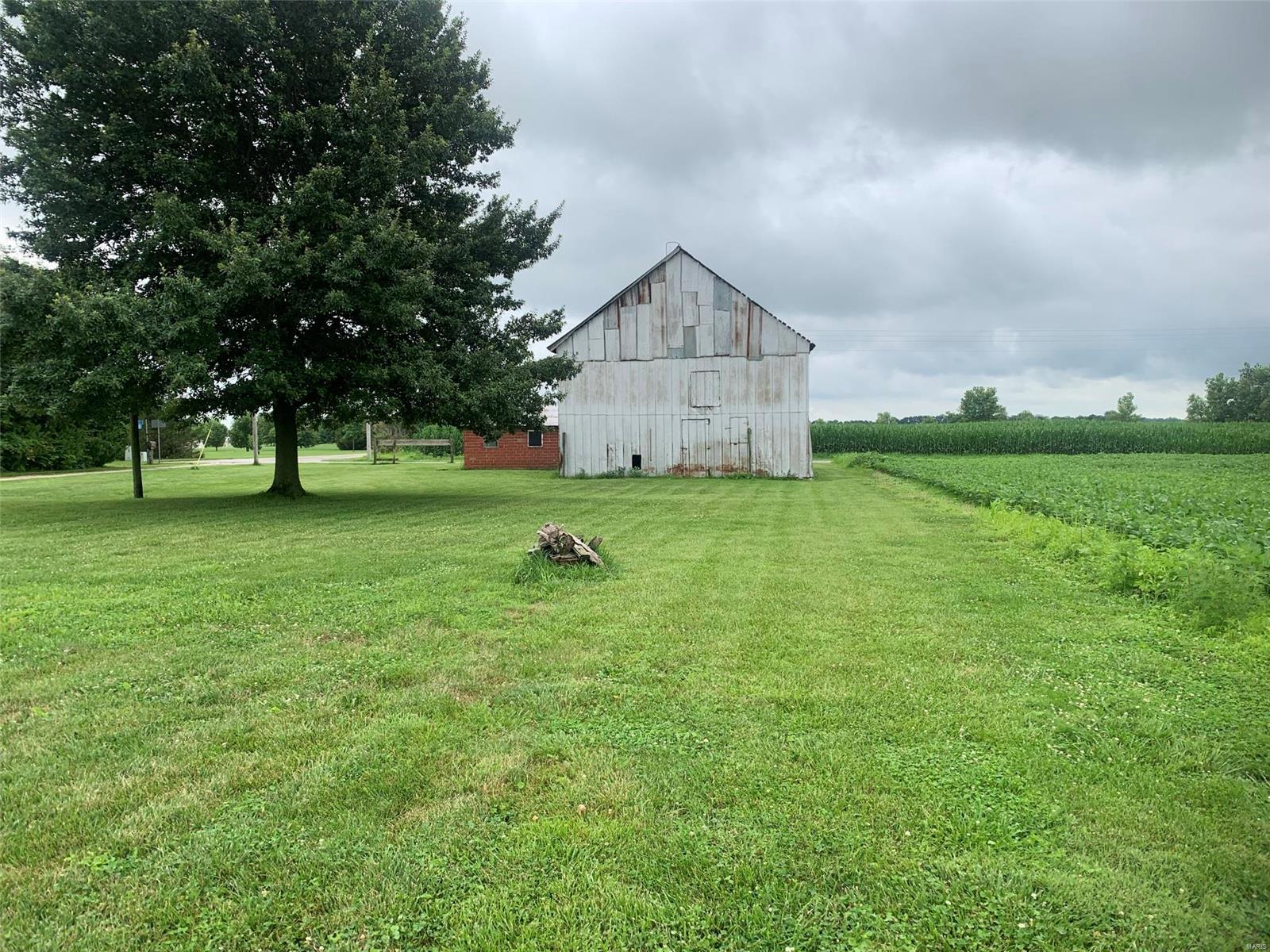 22252 Ruschaupt Road Mount Olive, IL 62069 - Photo 8 of 21 Gallery Image 8