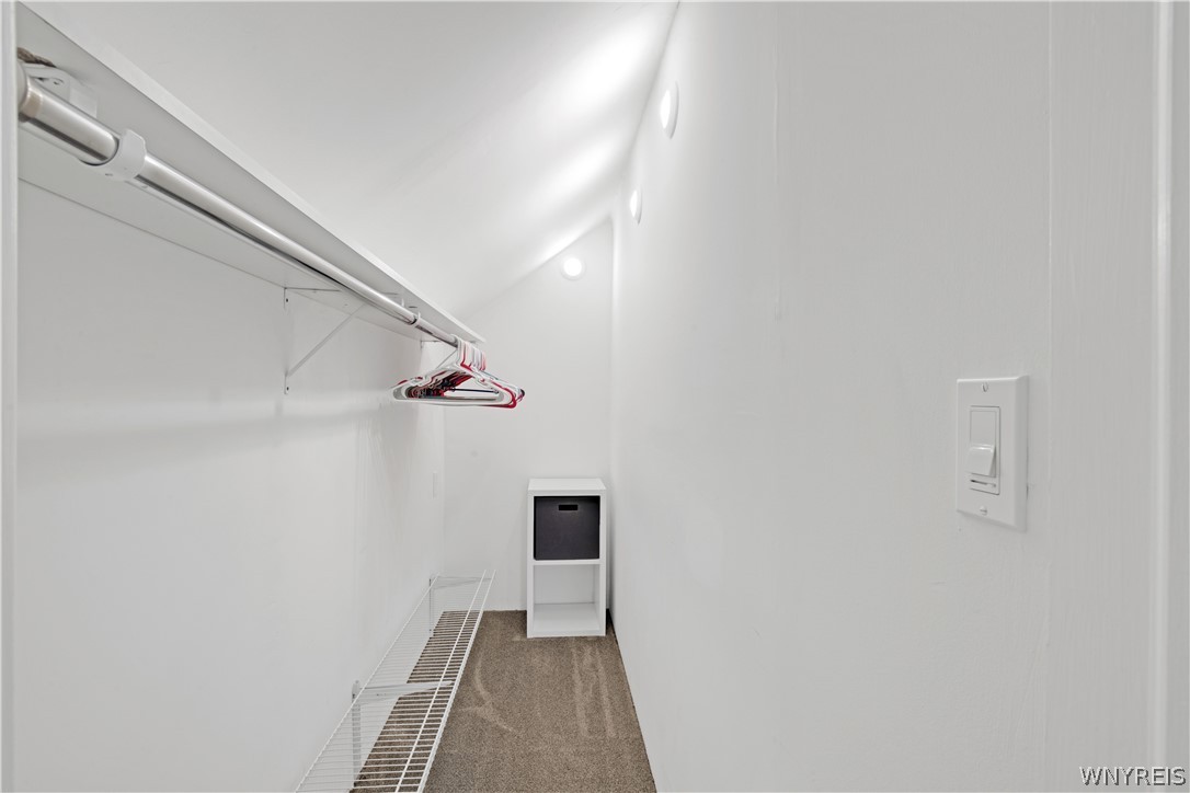 788 Beach Road Cheektowaga, NY 14225 - Photo 18 of 44