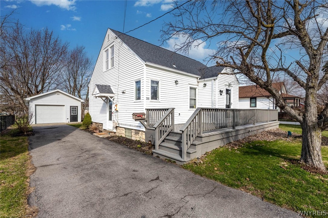 788 Beach Road Cheektowaga, NY 14225 - Photo 2 of 44