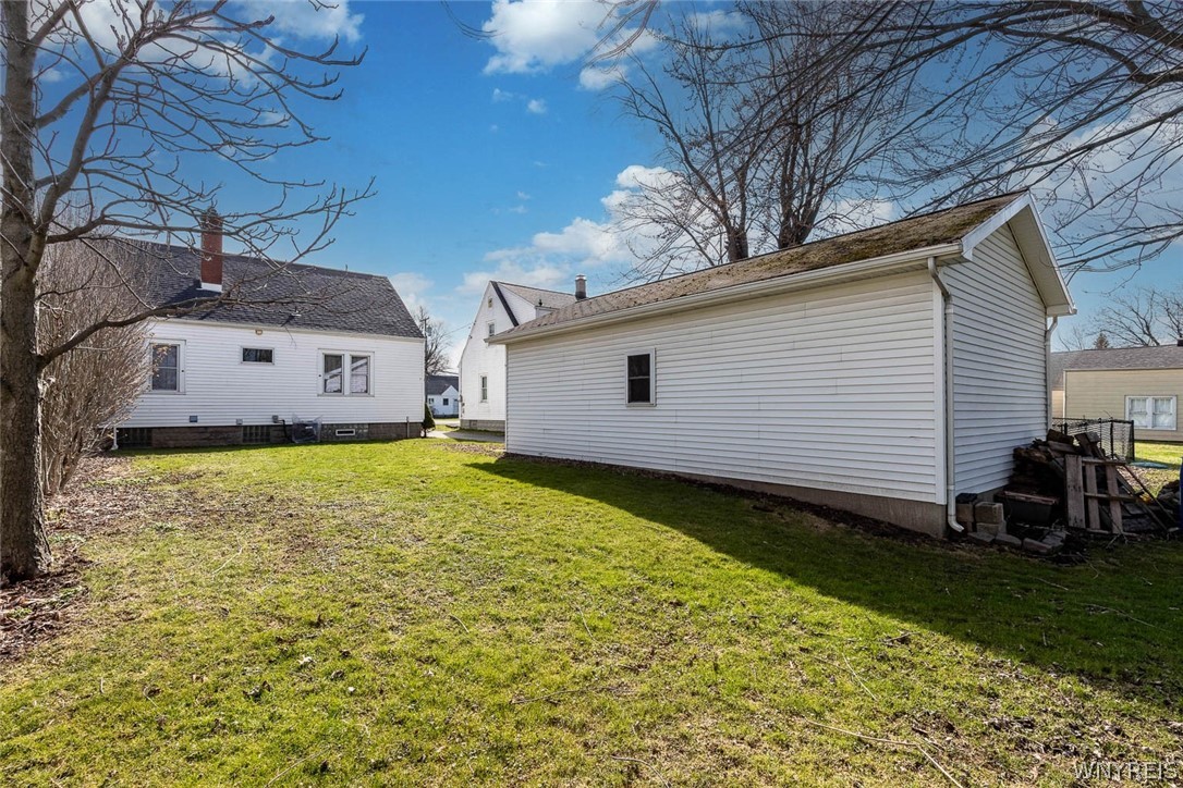 788 Beach Road Cheektowaga, NY 14225 - Photo 38 of 44