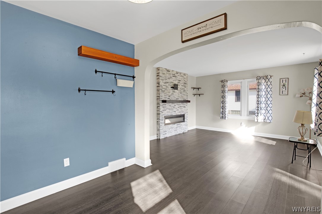 788 Beach Road Cheektowaga, NY 14225 - Photo 8 of 44