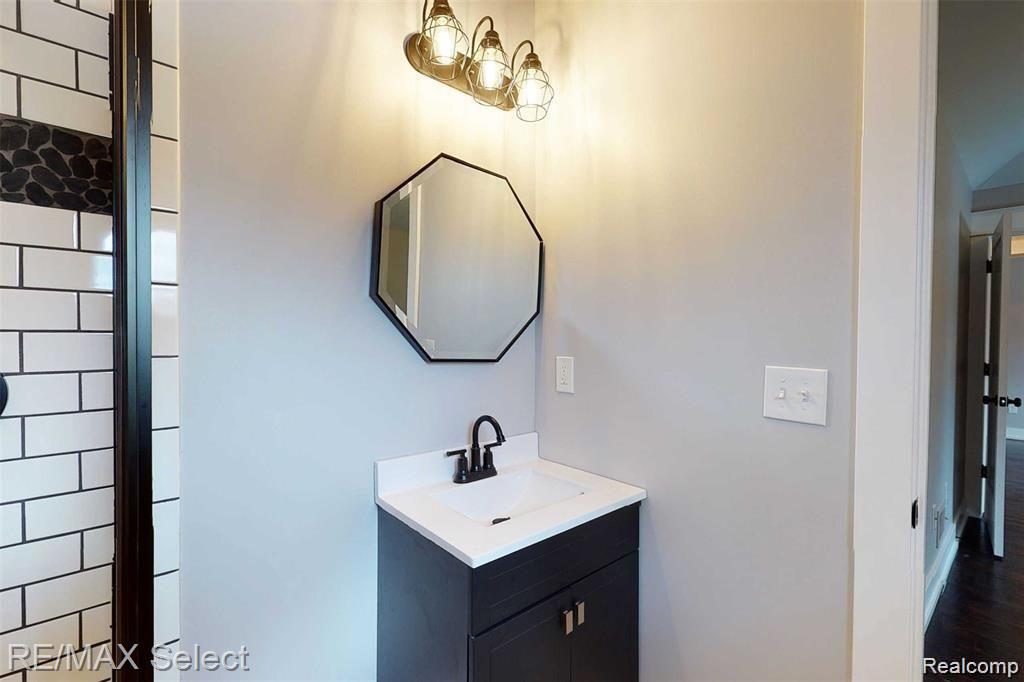 10121 Beecher Road Flushing, MI 48433 - Photo 45 of 61