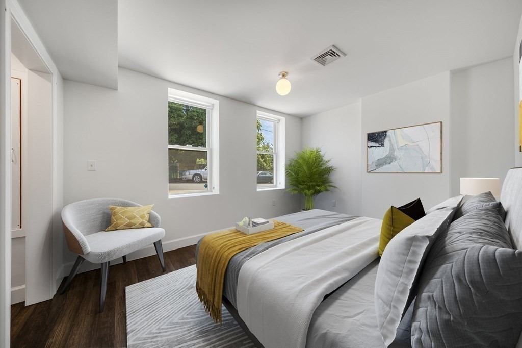 28 Hawthorne Street, Unit 1 Chelsea, MA 02150 - Photo 8 of 38